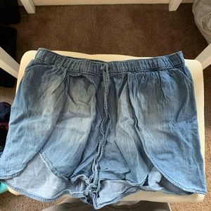 Hollister dressy shorts